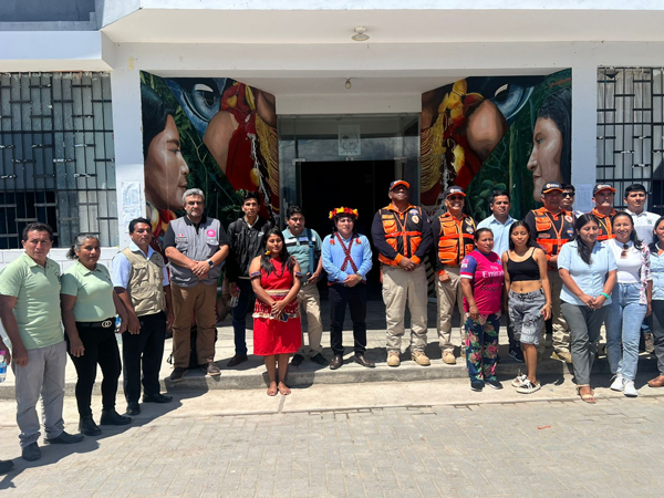 Entrega de colchones a pobladores afectados por incendios en Awajún, San Martín