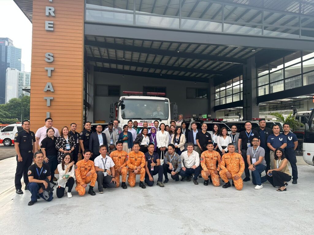 Representantes de Perú y Filipinas en curso sobre gestión de desastres